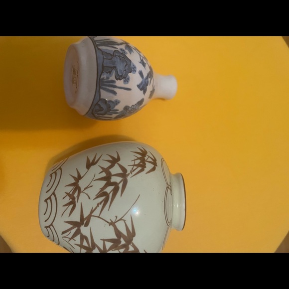 Miniature Japanese Vase - Picture 5 of 6